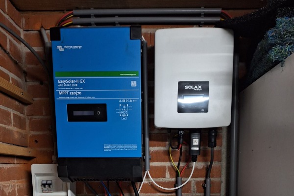 Installatie met 10 kw/h opslag
