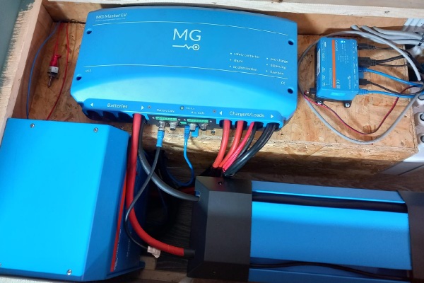 Volledig off-grid camper op 24 volt