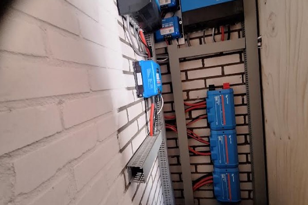 Woning gekoppeld aan de link van Victron